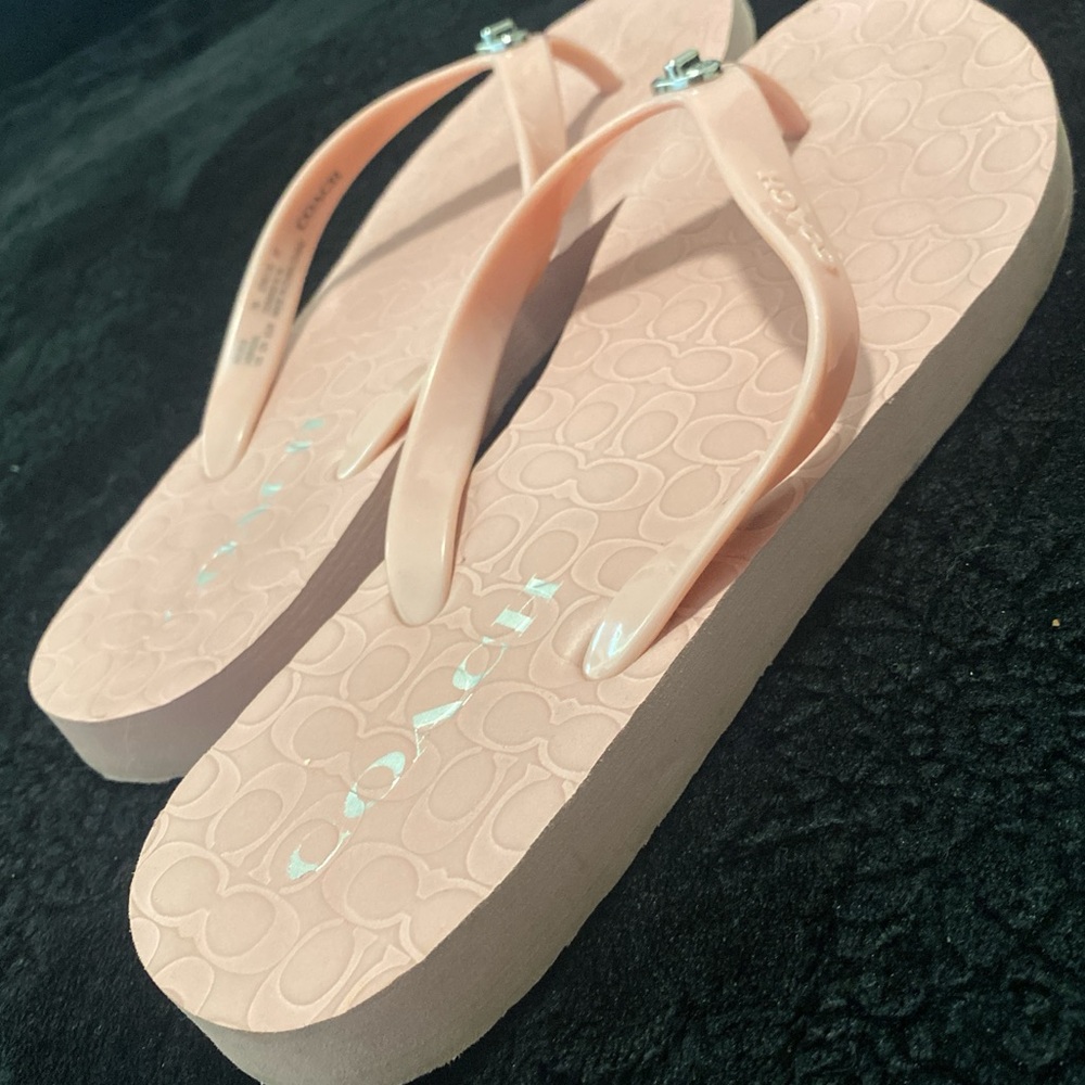 coach thong flip flops